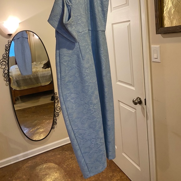Light blue lace one shoulder midi dress - Picture 6 of 8